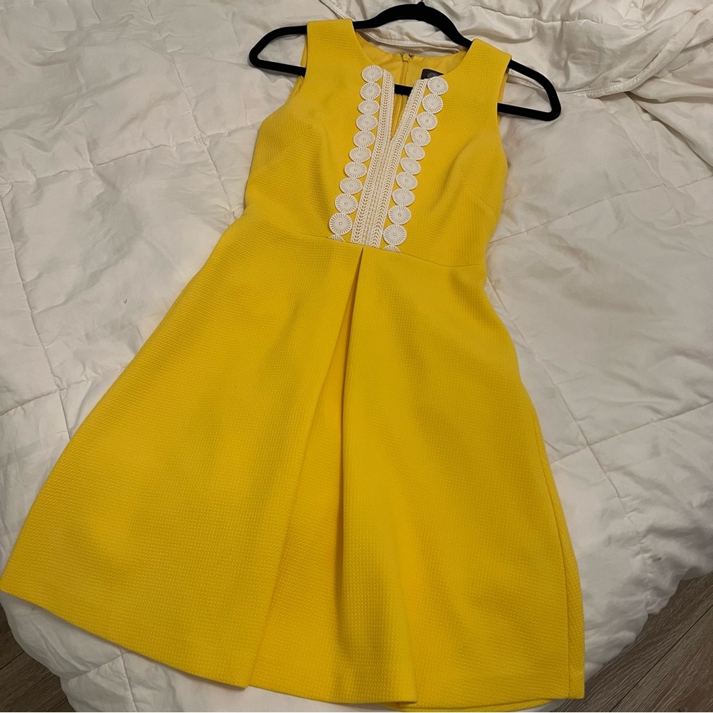 Vince Camuto Dress ☀️